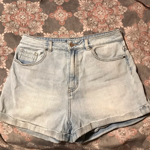Kendall & Kylie Pants - Kendall & Kylie Highwaisted Shorts
